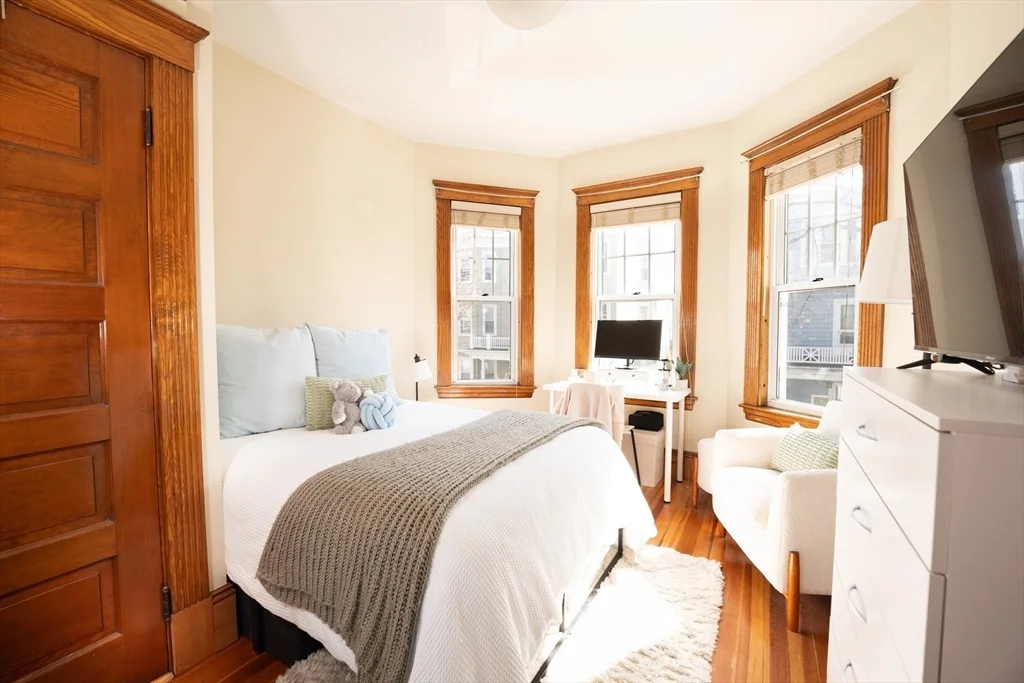 4 bed, 1 bath apartment for rent at 10 Ticknor St Unit 2, South Boston — photo 10 of 15