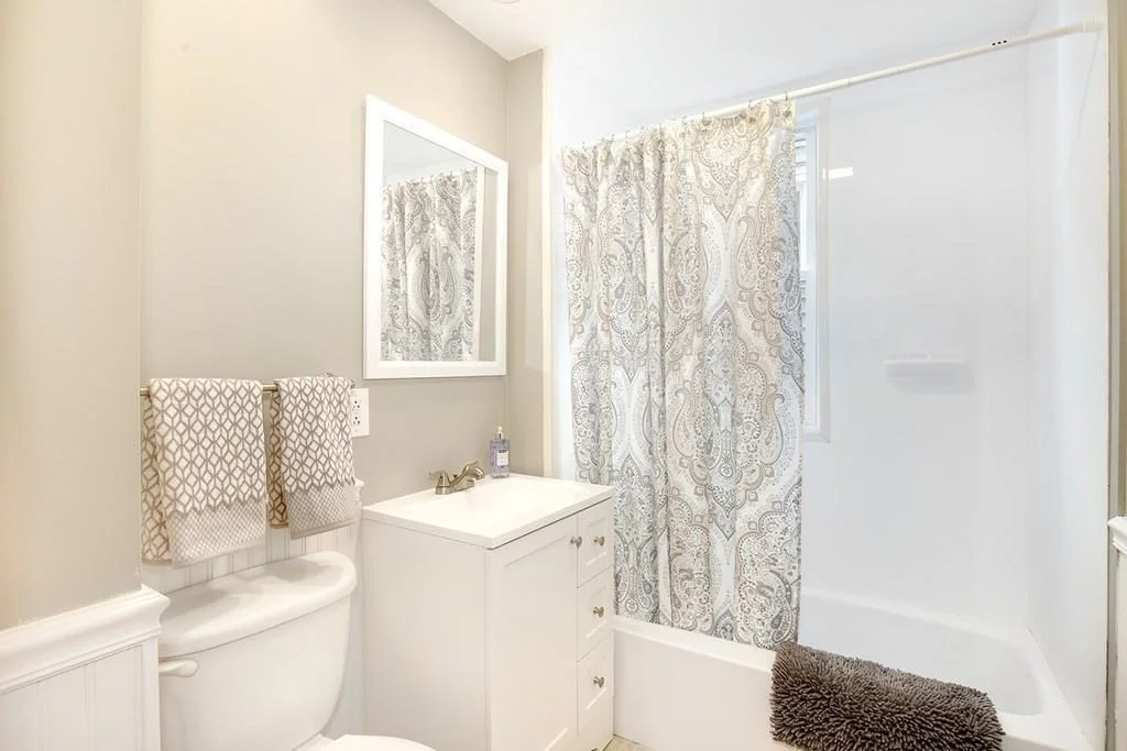 4 bed, 1 bath apartment for rent at 10 Ticknor St Unit 2, South Boston — photo 12 of 15