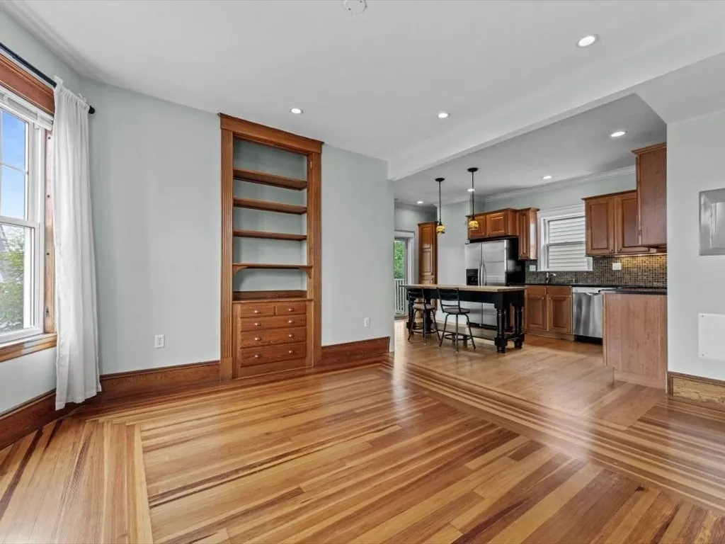 3 bed, 1 bath apartment for rent at 10 Ticknor St Unit 3, South Boston — photo 4 of 21