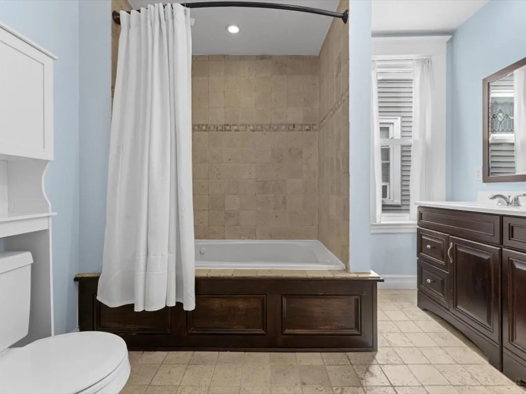 3 bed, 1 bath apartment for rent at 10 Ticknor St Unit 3, South Boston — photo 11 of 21