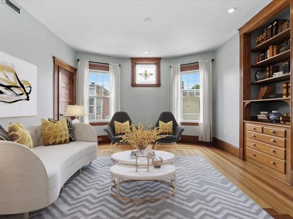 3 bed, 1 bath apartment for rent at 10 Ticknor St Unit 3, South Boston