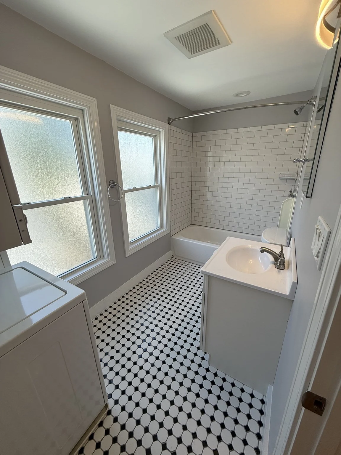 1 bed, 1 bath apartment for rent at 10 Tolman St Unit 3, Dorchester — photo 10 of 11