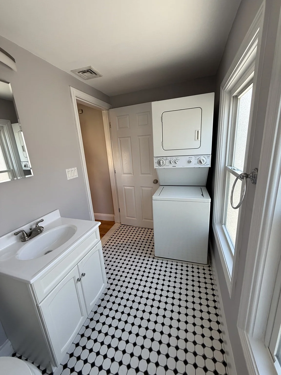 1 bed, 1 bath apartment for rent at 10 Tolman St Unit 3, Dorchester — photo 11 of 11