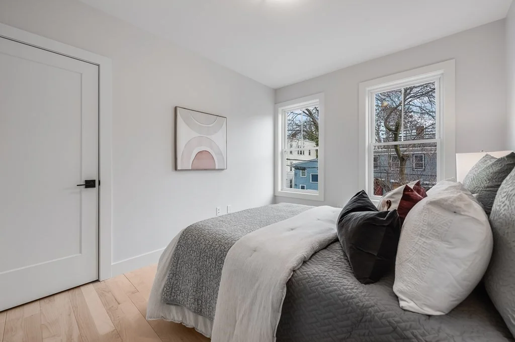 3 bed, 3 bath apartment for rent at 10 Tufts St Unit 1, Cambridgeport — photo 30 of 40