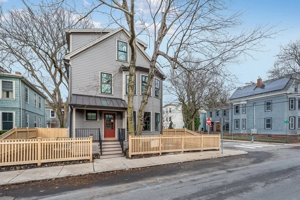 3 bed, 3 bath apartment for rent at 10 Tufts St Unit 1, Cambridgeport — photo 36 of 40