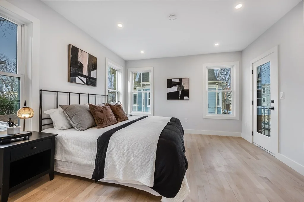 3 bed, 3 bath apartment for rent at 10 Tufts St Unit 1, Cambridgeport — photo 23 of 40