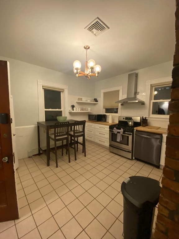 3 bed, 1 bath apartment for rent at 10 Union Ave Unit 10A-2, Boston