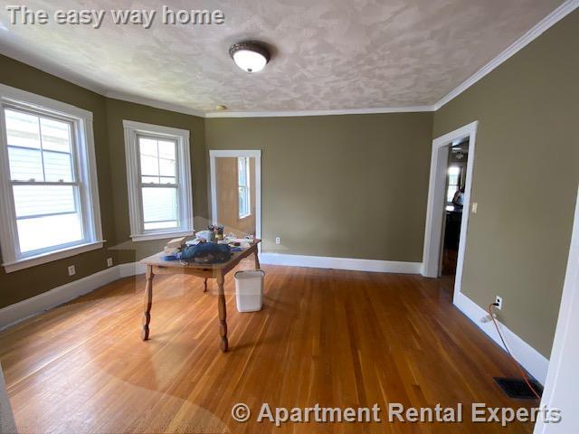 3 bed, 1 bath apartment for rent at 10 Usher Rd Unit 2, West Medford — photo 25 of 31