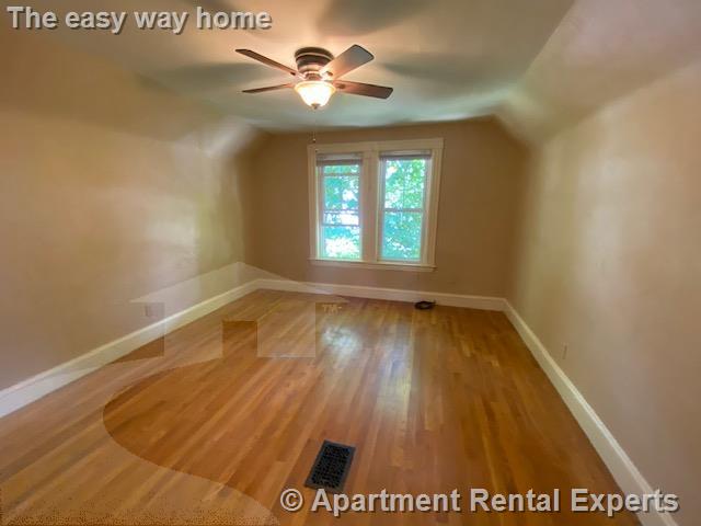 3 bed, 1 bath apartment for rent at 10 Usher Rd Unit 2, West Medford — photo 20 of 31