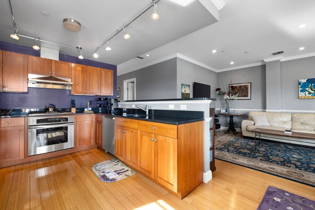 2 bed, 2 bath apartment for rent at 10 Vernon Unit PH 2, Coolidge Corner — photo 8 of 26