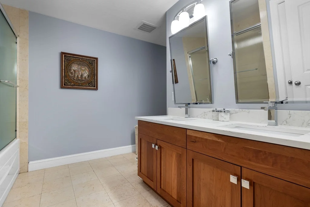 2 bed, 2 bath apartment for rent at 10 Vernon Unit PH 2, Coolidge Corner — photo 13 of 26