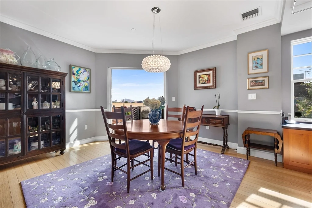 2 bed, 2 bath apartment for rent at 10 Vernon Unit PH 2, Coolidge Corner — photo 4 of 26