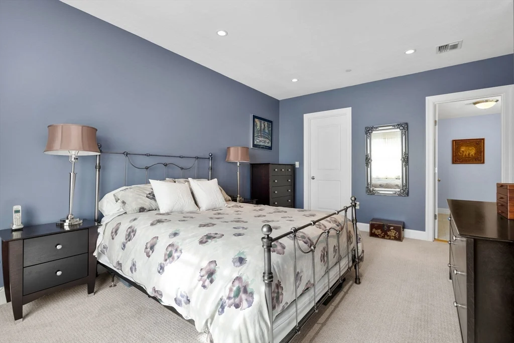 2 bed, 2 bath apartment for rent at 10 Vernon Unit PH 2, Coolidge Corner — photo 12 of 26