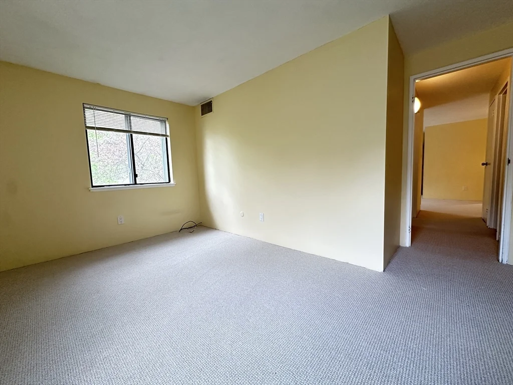 2 bed, 2 bath apartment for rent at 10 Village Hill Ln Unit 7, Natick — photo 6 of 7