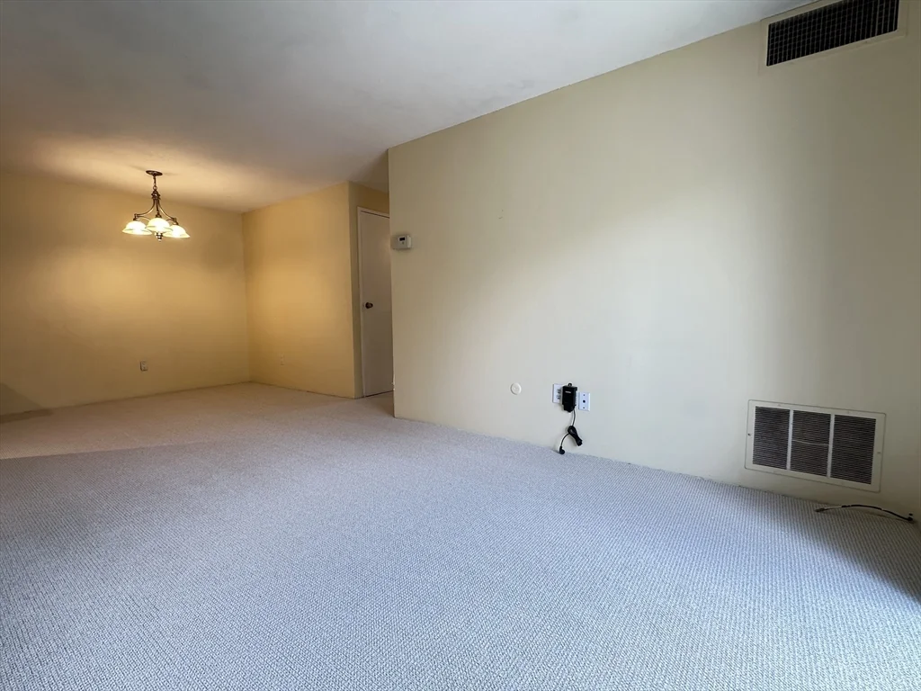 2 bed, 2 bath apartment for rent at 10 Village Hill Ln Unit 7, Natick — photo 3 of 7