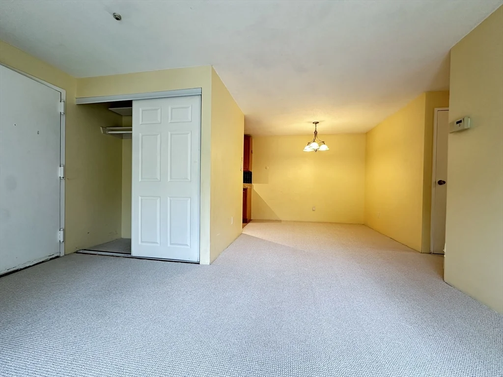 2 bed, 2 bath apartment for rent at 10 Village Hill Ln Unit 7, Natick — photo 1 of 7