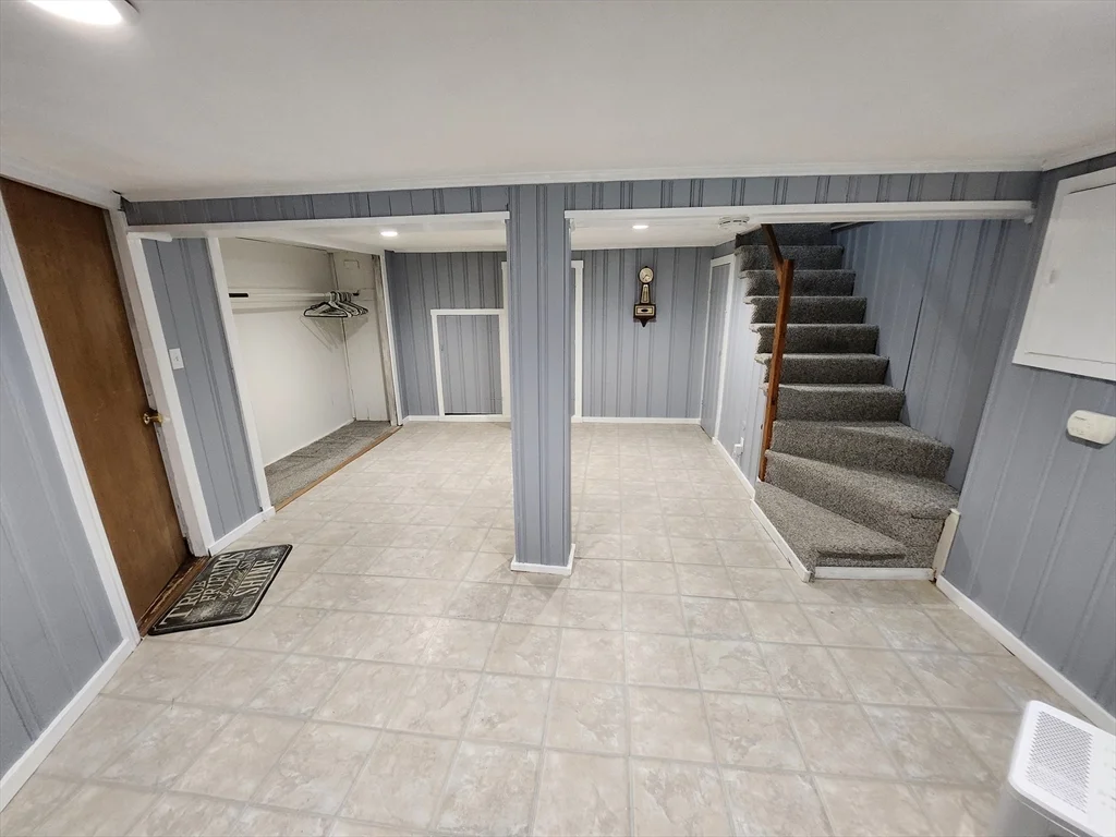 3 bed, 2 bath apartment for rent at 10 Violet Rd, Peabody — photo 15 of 18