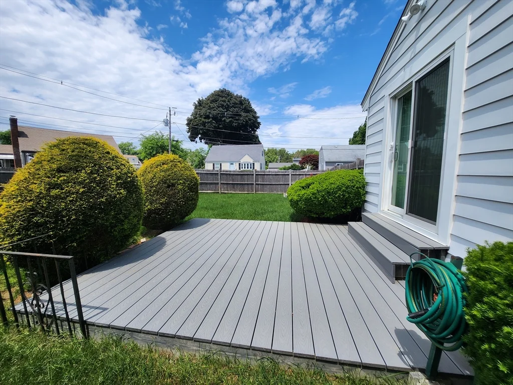 3 bed, 2 bath apartment for rent at 10 Violet Rd, Peabody — photo 2 of 18