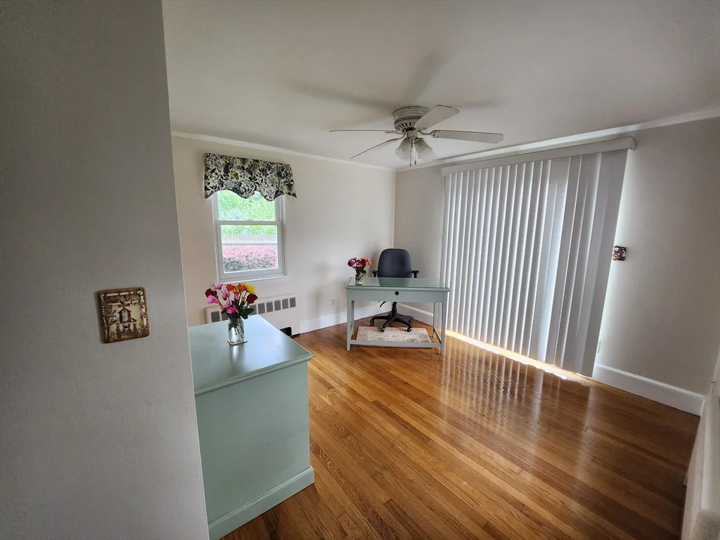 3 bed, 2 bath apartment for rent at 10 Violet Rd, Peabody — photo 14 of 18