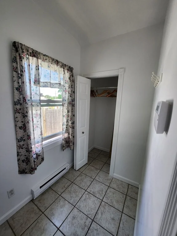 3 bed, 2 bath apartment for rent at 10 Violet Rd, Peabody — photo 5 of 18