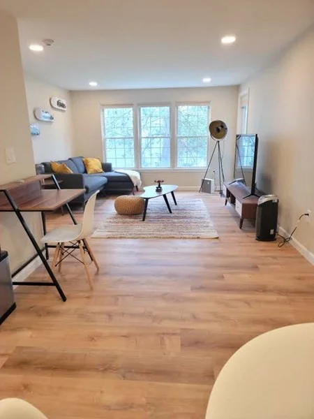 1 bed, 1 bath apartment for rent at 10 Walden Dr Unit 8, Natick — photo 3 of 14