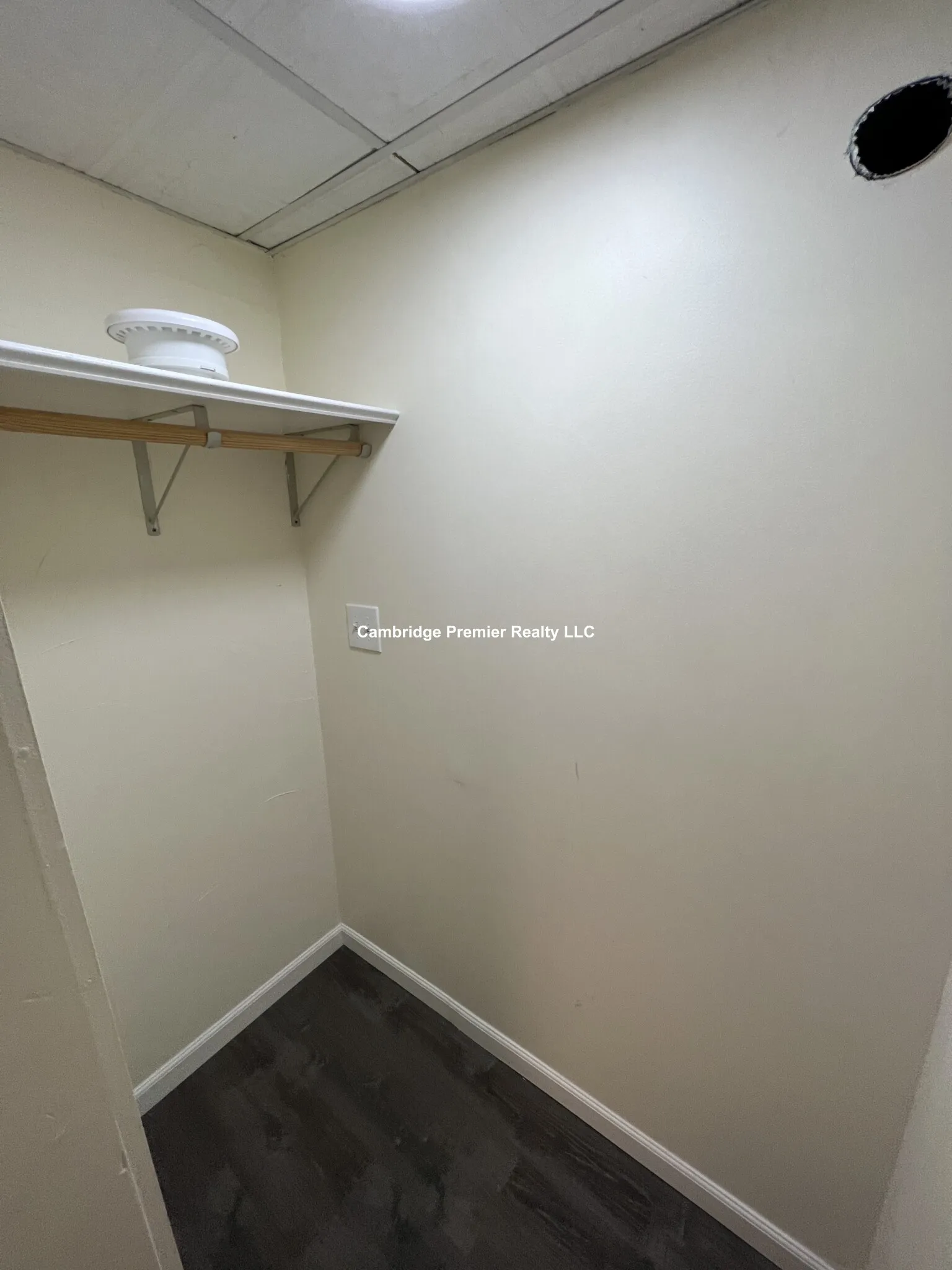 2 bed, 2 bath apartment for rent at 10 Wallace St Unit 2R, Tufts — photo 12 of 23