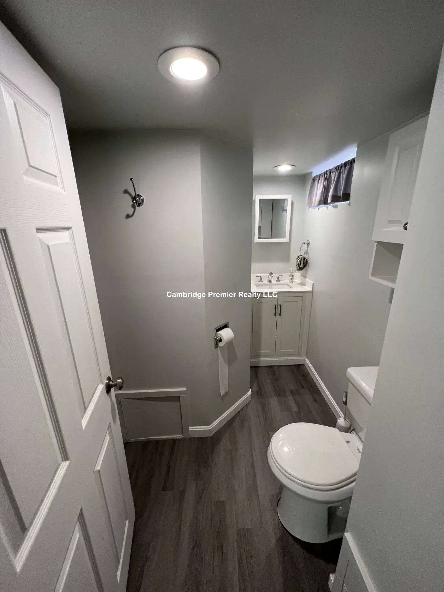 2 bed, 2 bath apartment for rent at 10 Wallace St Unit 2R, Tufts — photo 5 of 23