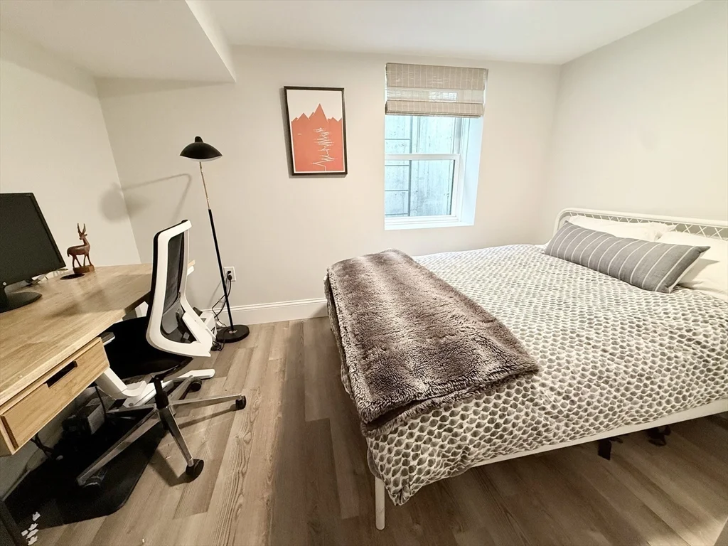 4 bed, 3 bath apartment for rent at 10 Ware St Unit 10, Teele Square — photo 20 of 23