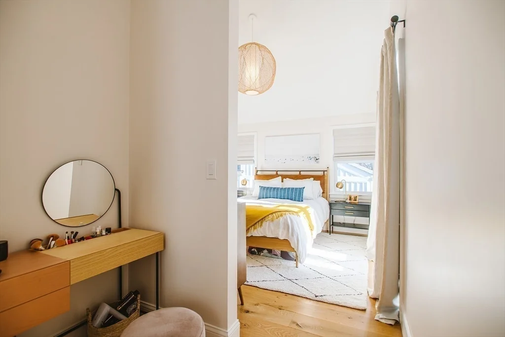 4 bed, 3 bath apartment for rent at 10 Ware St Unit 10, Teele Square — photo 14 of 23