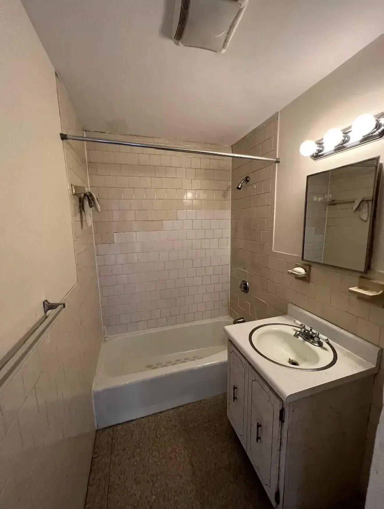 2 bed, 1 bath apartment for rent at 10 Warren St Unit 2, Cambridge — photo 6 of 20