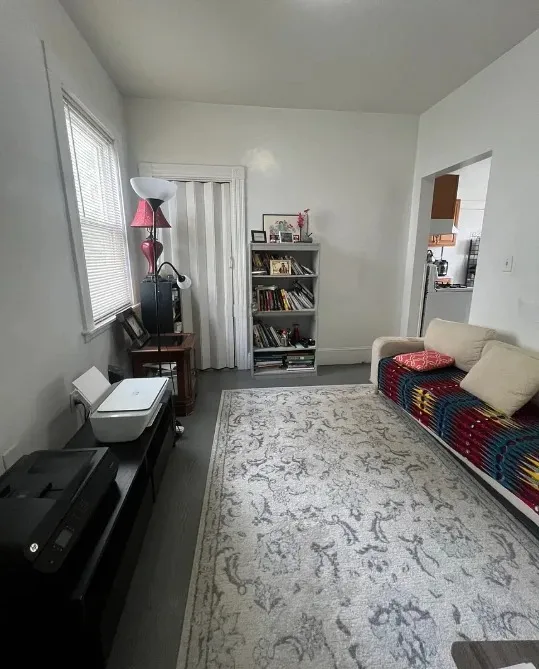 2 bed, 1 bath apartment for rent at 10 Warren St Unit 2, Cambridge — photo 2 of 20