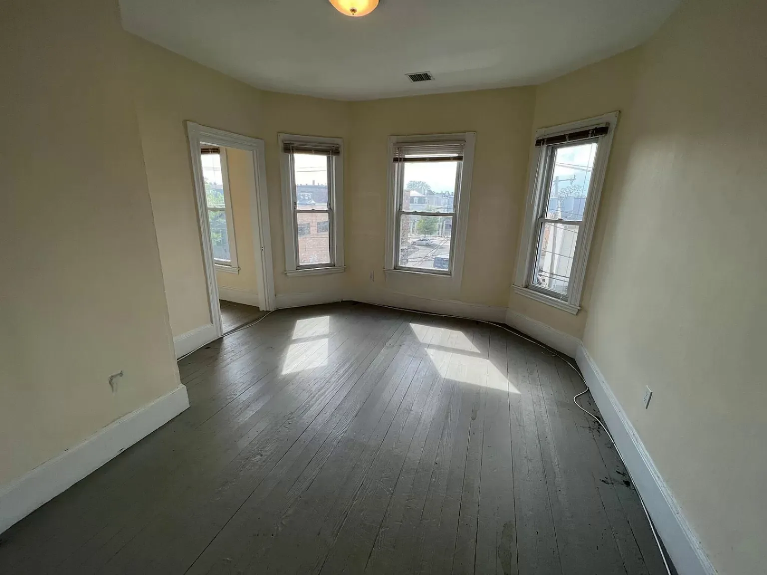 2 bed, 1 bath apartment for rent at 10 Warren St Unit 2, Cambridge — photo 13 of 20
