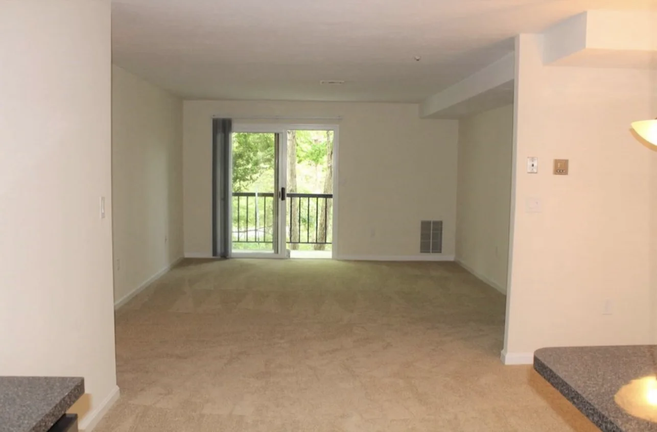 2 bed, 2 bath apartment for rent at 10 Waterfall Dr Unit J, Canton — photo 2 of 3