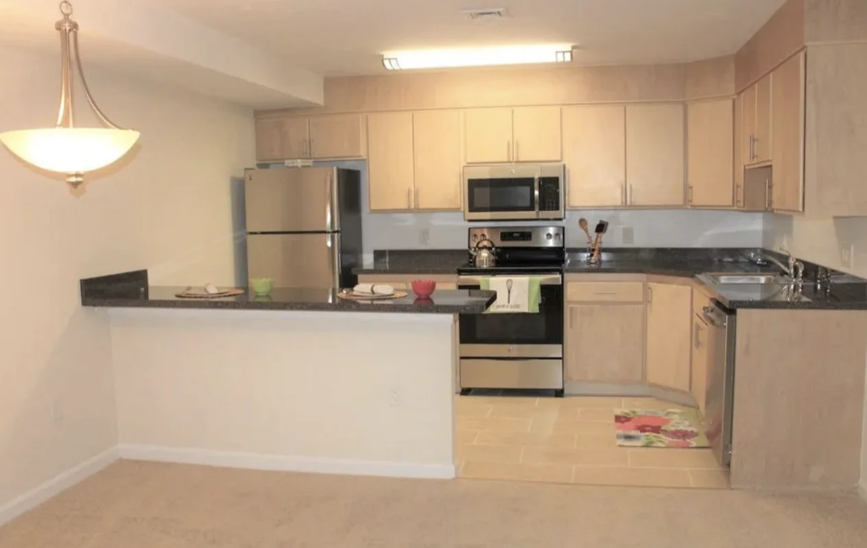 2 bed, 2 bath apartment for rent at 10 Waterfall Dr Unit J, Canton — photo 1 of 3
