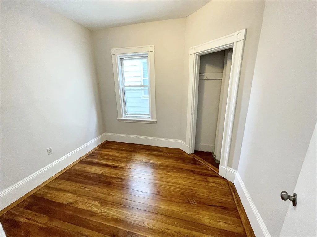 3 bed, 1 bath apartment for rent at 10 Wave Ave Unit 2, Dorchester — photo 11 of 15