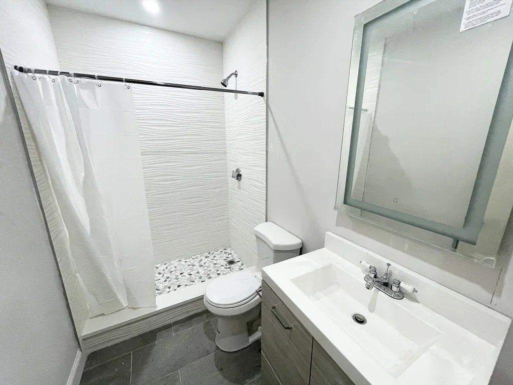3 bed, 1 bath apartment for rent at 10 Wave Ave Unit 2, Dorchester — photo 15 of 15