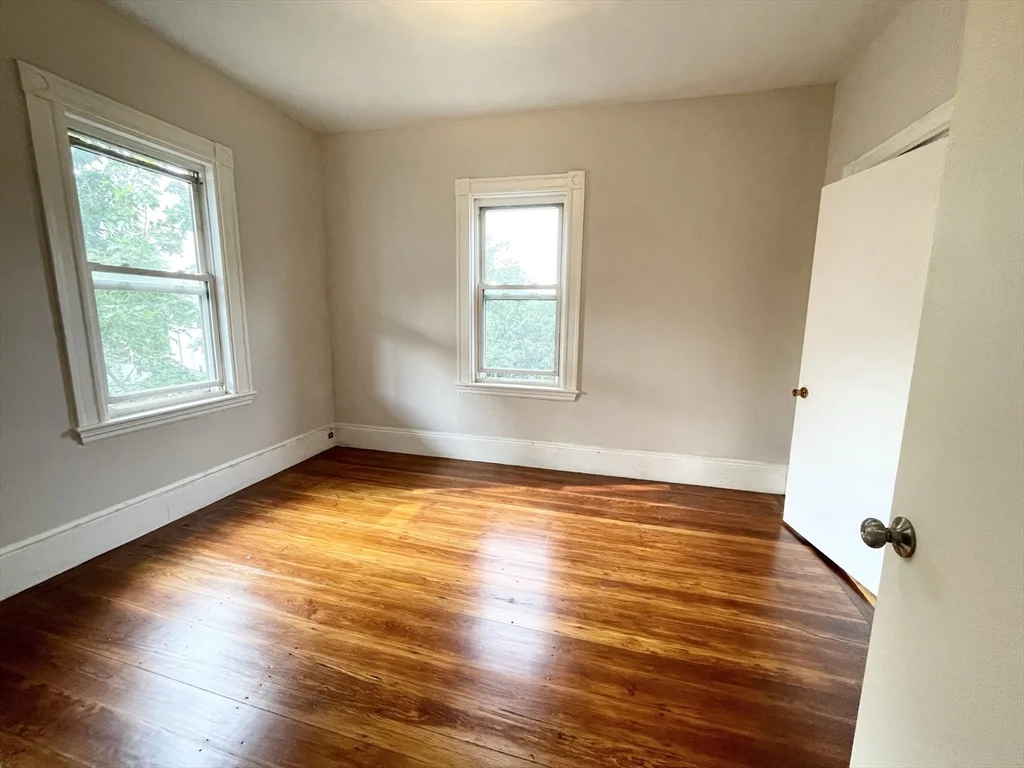 3 bed, 1 bath apartment for rent at 10 Wave Ave Unit 2, Dorchester — photo 8 of 15