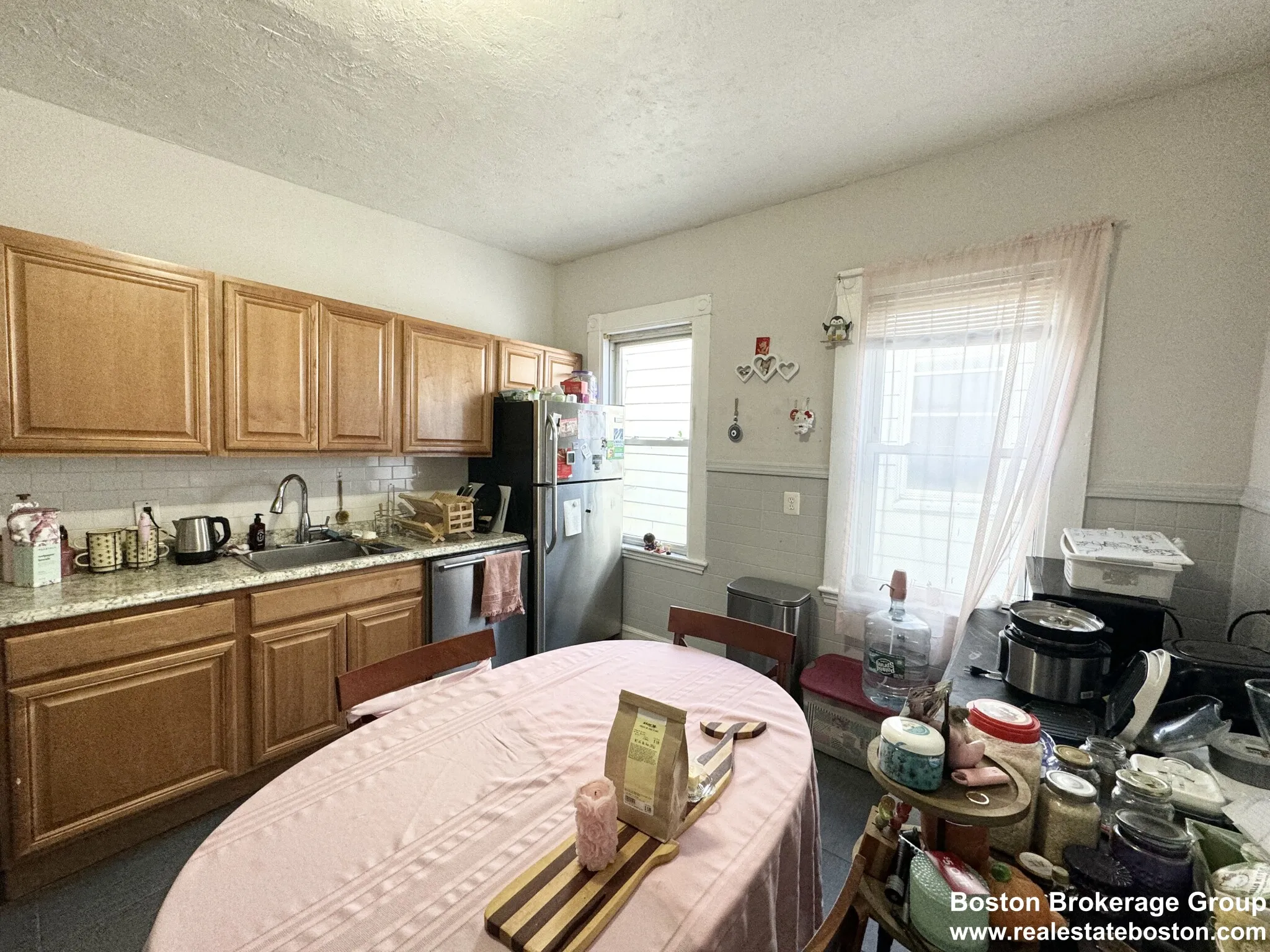 3 bed, 1 bath apartment for rent at 10 Wave Ave Unit 3, Dorchester — photo 1 of 9