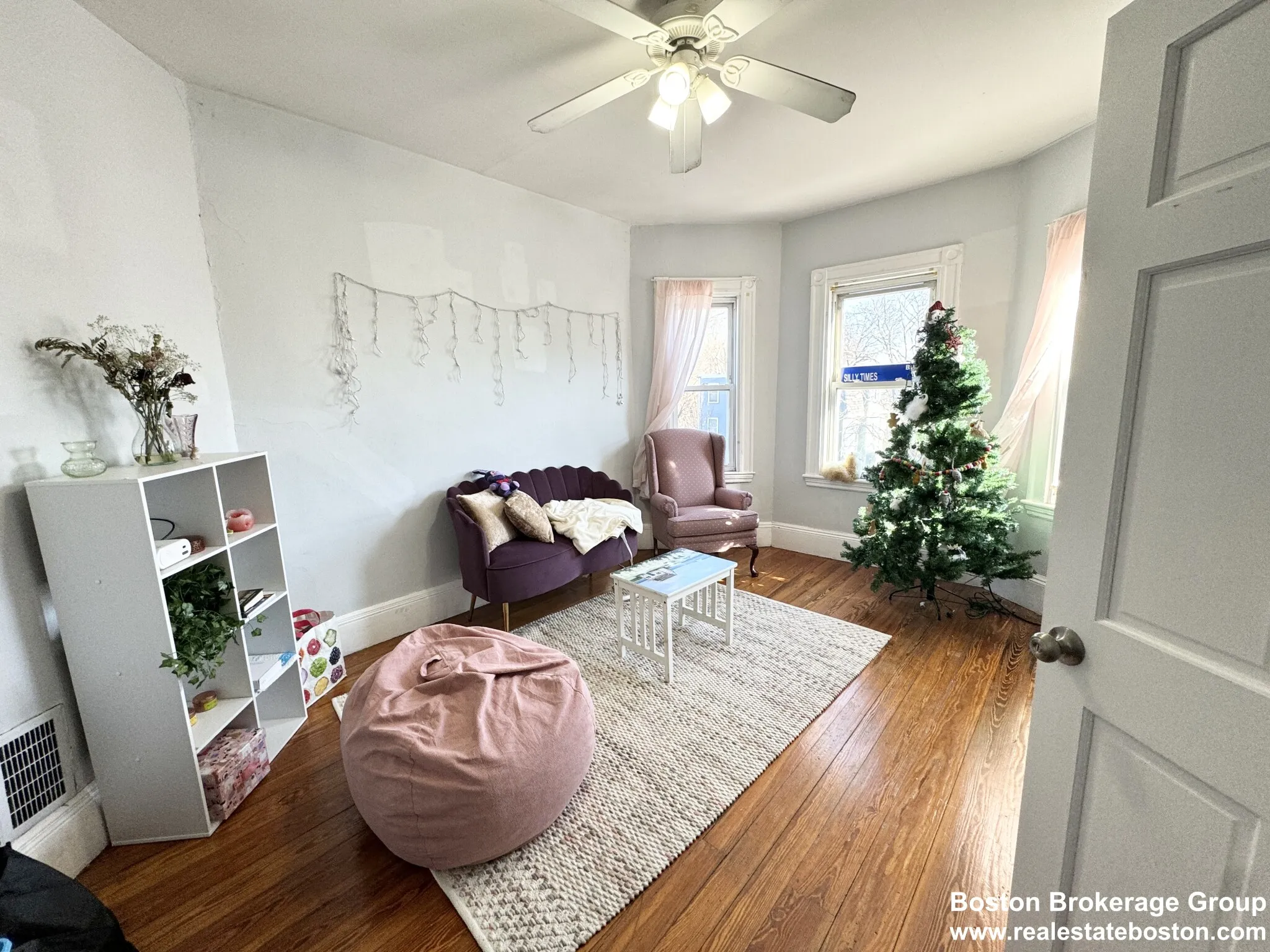 3 bed, 1 bath apartment for rent at 10 Wave Ave Unit 3, Dorchester — photo 3 of 9