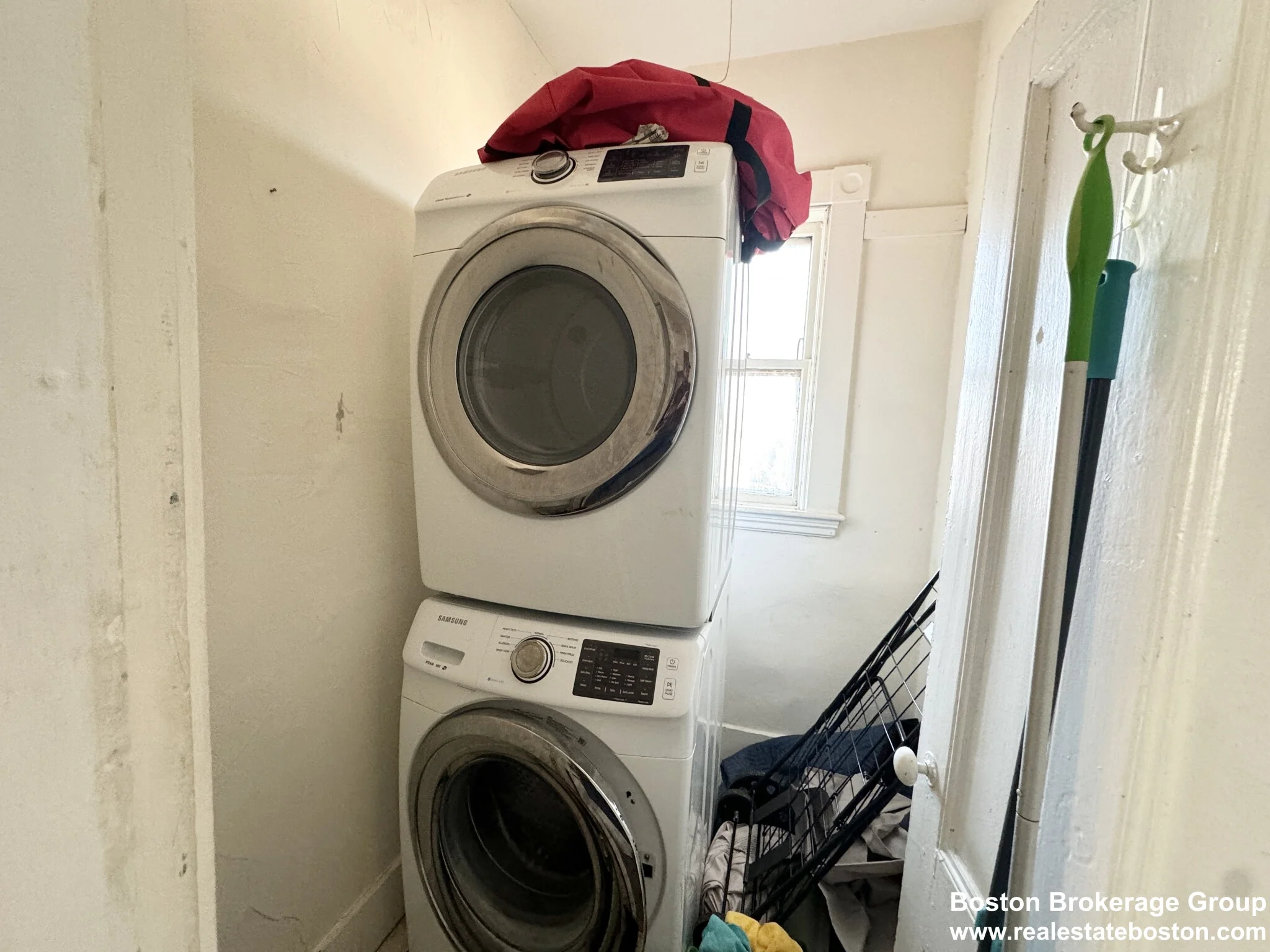 3 bed, 1 bath apartment for rent at 10 Wave Ave Unit 3, Dorchester — photo 9 of 9
