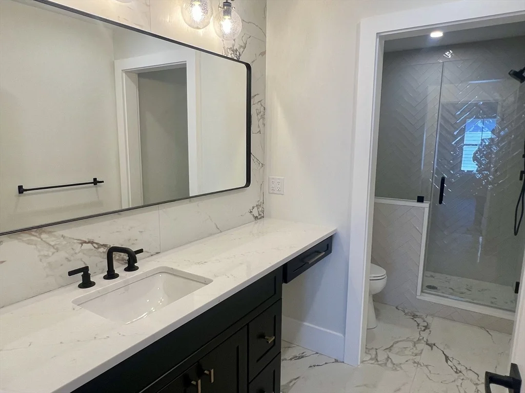 4 bed, 3 bath apartment for rent at 10 Webber Ave Unit 202, Bedford — photo 7 of 25