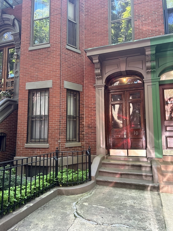 Studio bed, 1 bath apartment for rent at 10 Wellington Unit 4F, South End