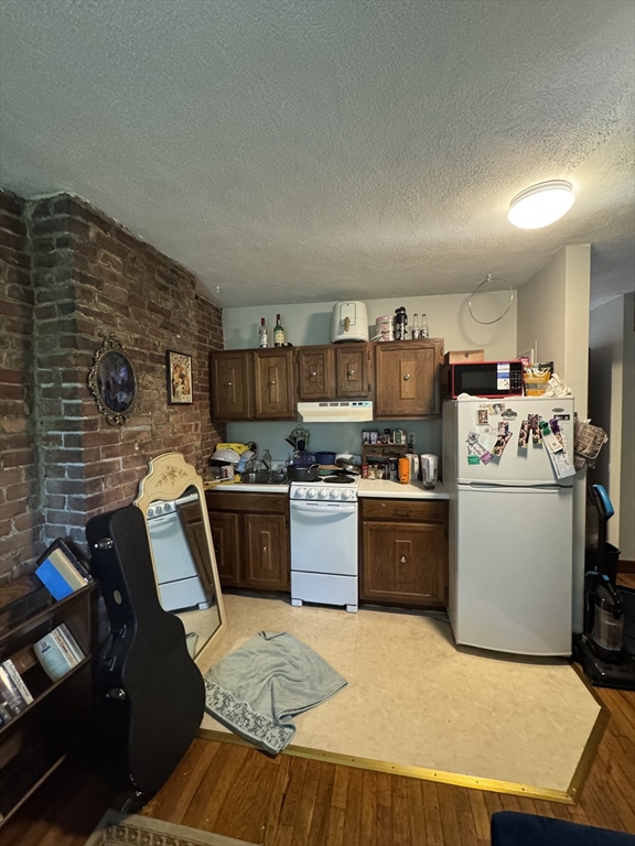 Studio bed, 1 bath apartment for rent at 10 Wellington Unit 4F, South End — photo 6 of 10