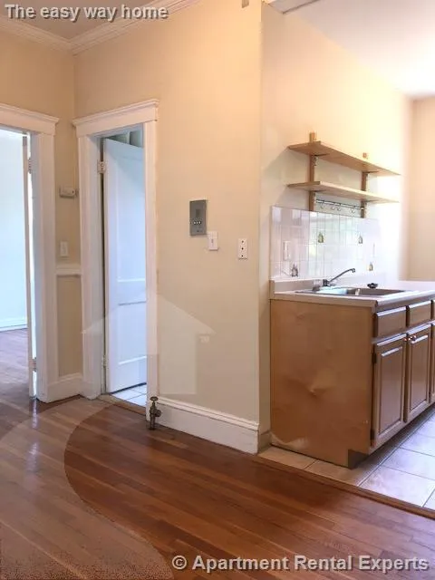 Studio bed, 1 bath apartment for rent at 10 Wendell St Unit 14, Harvard Square — photo 7 of 10