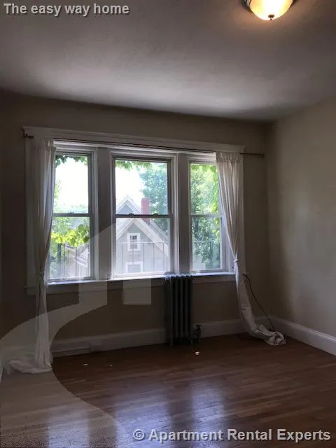 Studio bed, 1 bath apartment for rent at 10 Wendell St Unit 14, Harvard Square — photo 4 of 10
