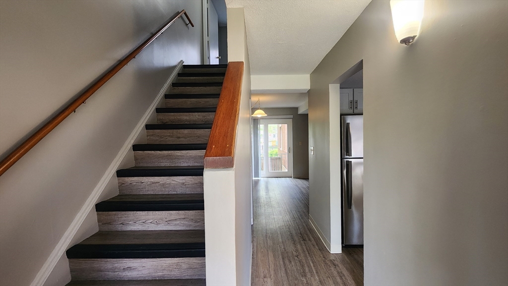 2 bed, 1 bath apartment for rent at 10 West St Unit 10, Hyde Park — photo 5 of 11