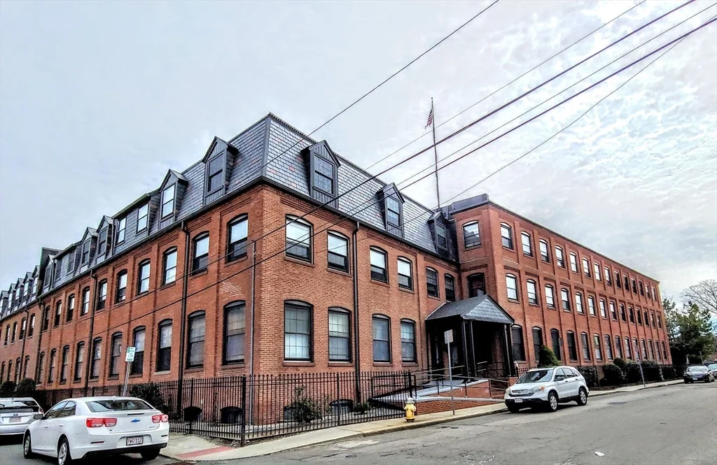 2 bed, 2 bath apartment for rent at 10 Weston Ave Unit 114, Wollaston — photo 1 of 27