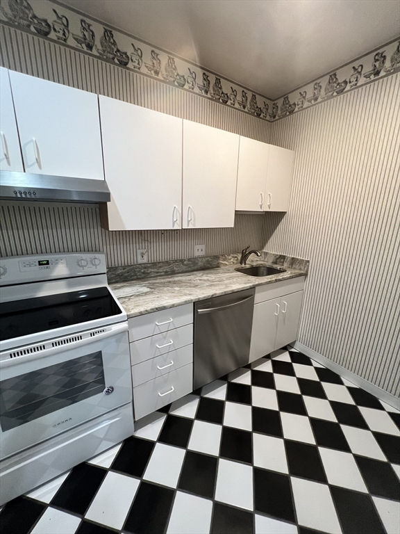 2 bed, 1 bath apartment for rent at 10 Weston Ave Unit 220, Quincy — photo 12 of 24