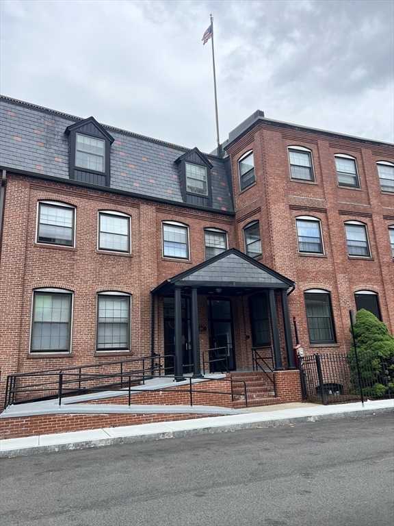 2 bed, 1 bath apartment for rent at 10 Weston Ave Unit 220, Quincy — photo 6 of 24
