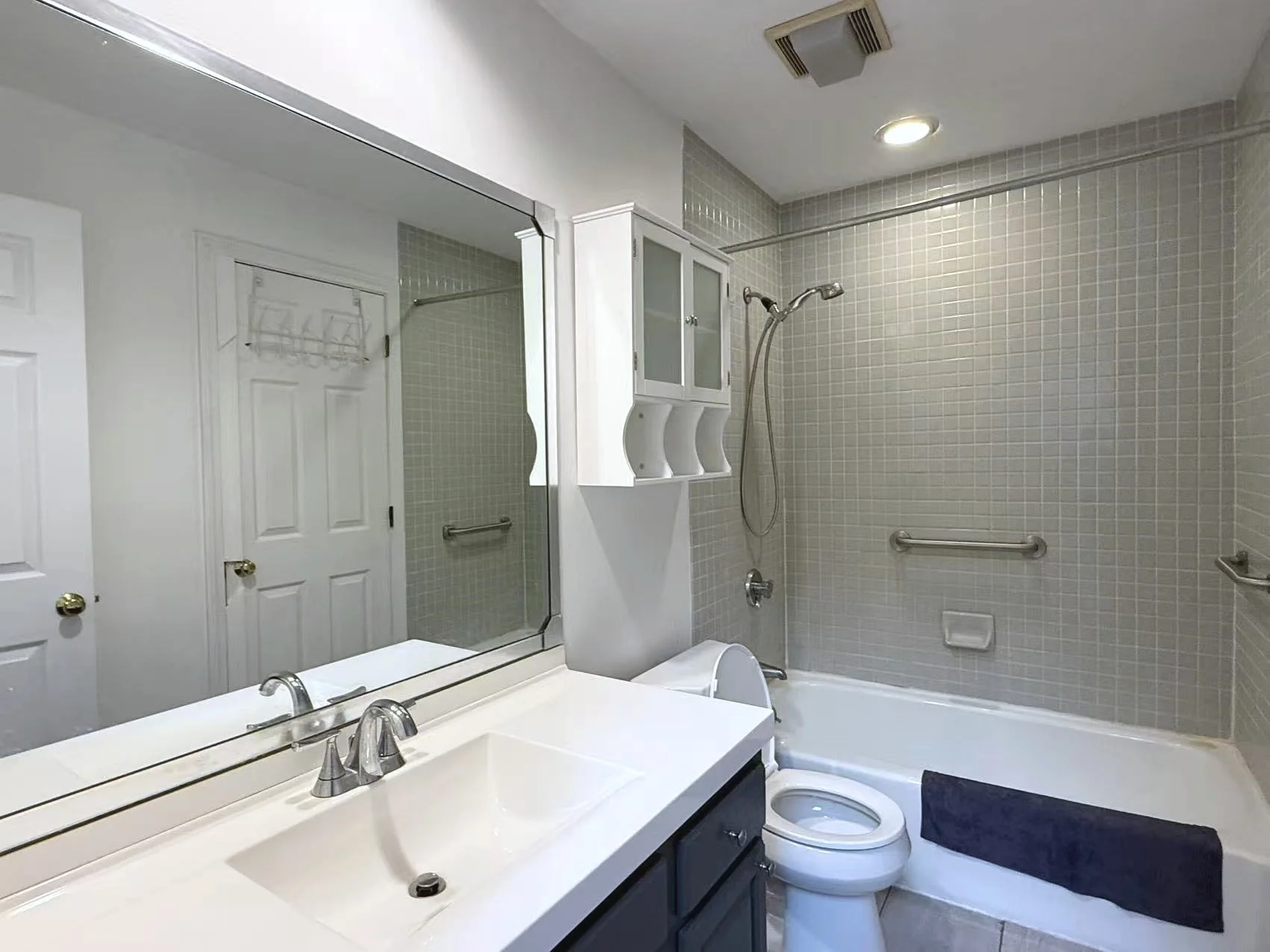 2 bed, 1 bath apartment for rent at 10 Weston Ave Unit 420, Quincy — photo 6 of 8